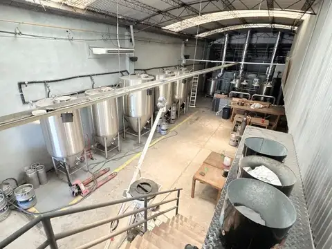 Alquiler local excelente zona San Isidro