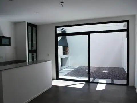Departamento en Venta en Villa Adelina, USD 225.000