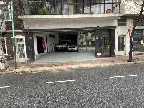 Local en Venta en Flores, USD 210.000