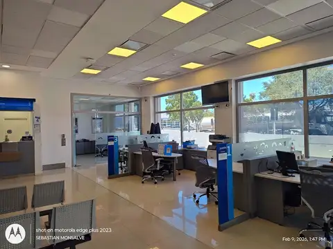 Local / Oficinas Habilitado Banco Comercial - Oficinas Uso Profesional / Industrial - Estrategicamente Ubicado Comodoro Rivadavia Chubut
