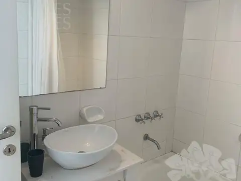 Departamento en Alquiler con 2 cocheras