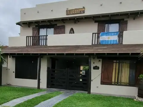 Complejo de Cabañas - 3 Dormitorios 4 Baños - Cochera - 300Mts2 - Santa Clara del Mar