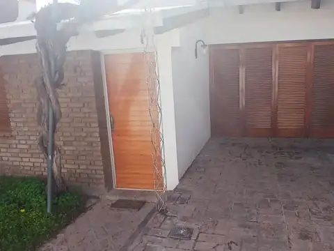 Casa en Alquiler de 4 dormitorios