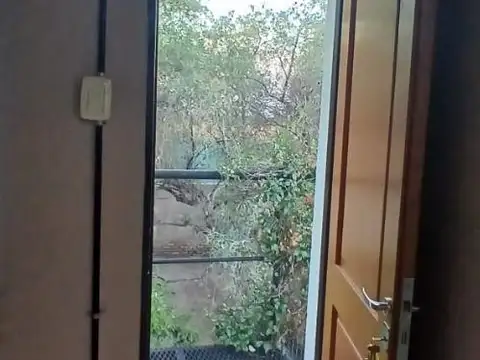 Casa en Alquiler con 1 cochera