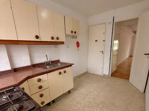 Departamento 4 ambientes con 2 baños