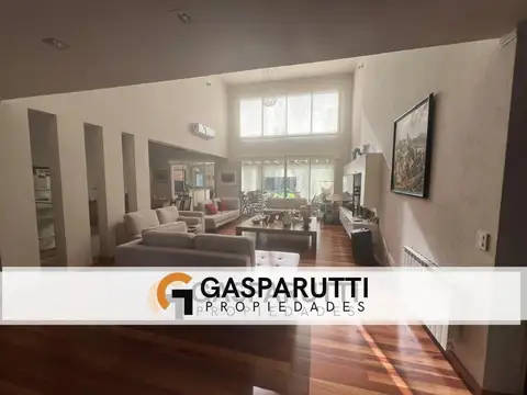 Casa en Alquiler en Septiembre, USD 3.200