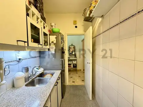 Bulnes 1300, Piso 1
