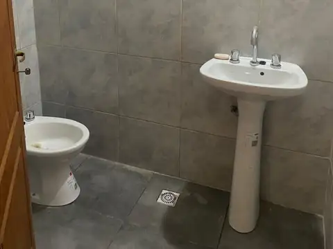 HIPOLITO IRIGOYEN y PARANA 100