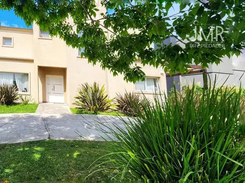 Casa Venta 3 Dormitorios Lote de 471 m2 San Alfonso. Pilar del Este