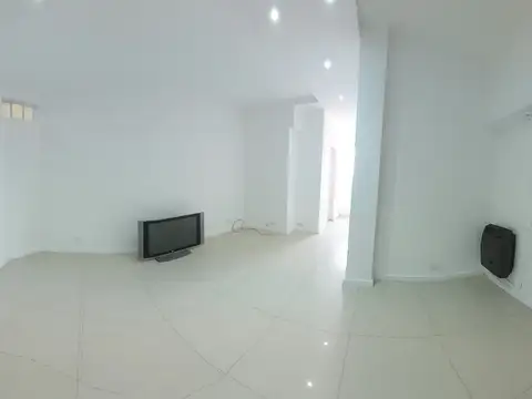 Departamento 3 ambientes en La Lucila, a metros de Maipu!! APTA CREDITO