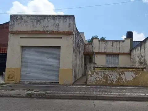 Casa 3 amb Lanus Oeste con patio y cochera