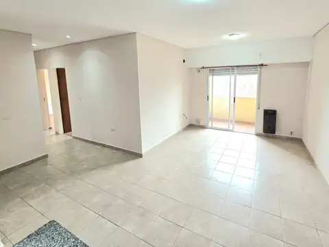 65 entre 4 y 5 . Excelente departamento 2 Dormitorios. Amplio, luminosa.