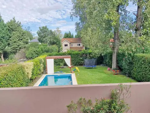 Casa en Venta con 1 cochera