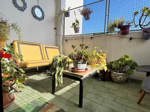 3 AMBIENTES CON BALCÓN Y LAVADERO – MUY LUMINOSO – MAURE 3800