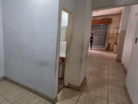 Local en Alquiler en Luis Guillon, $ 530.000