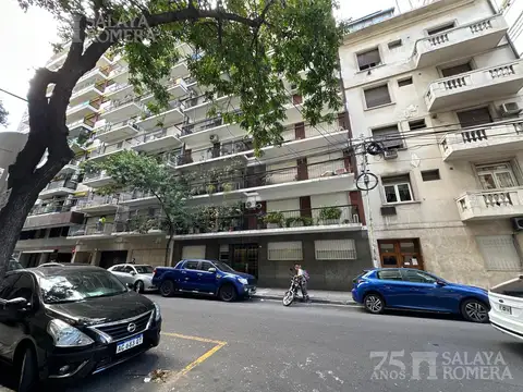 Venta departamento dos ambientes luminoso en Recoleta