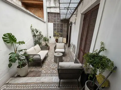 Casa 5 ambientes con 2 baños