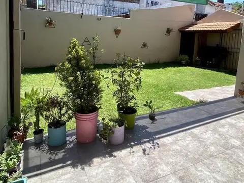 Depto Tipo Casa en Venta de 4 ambientes