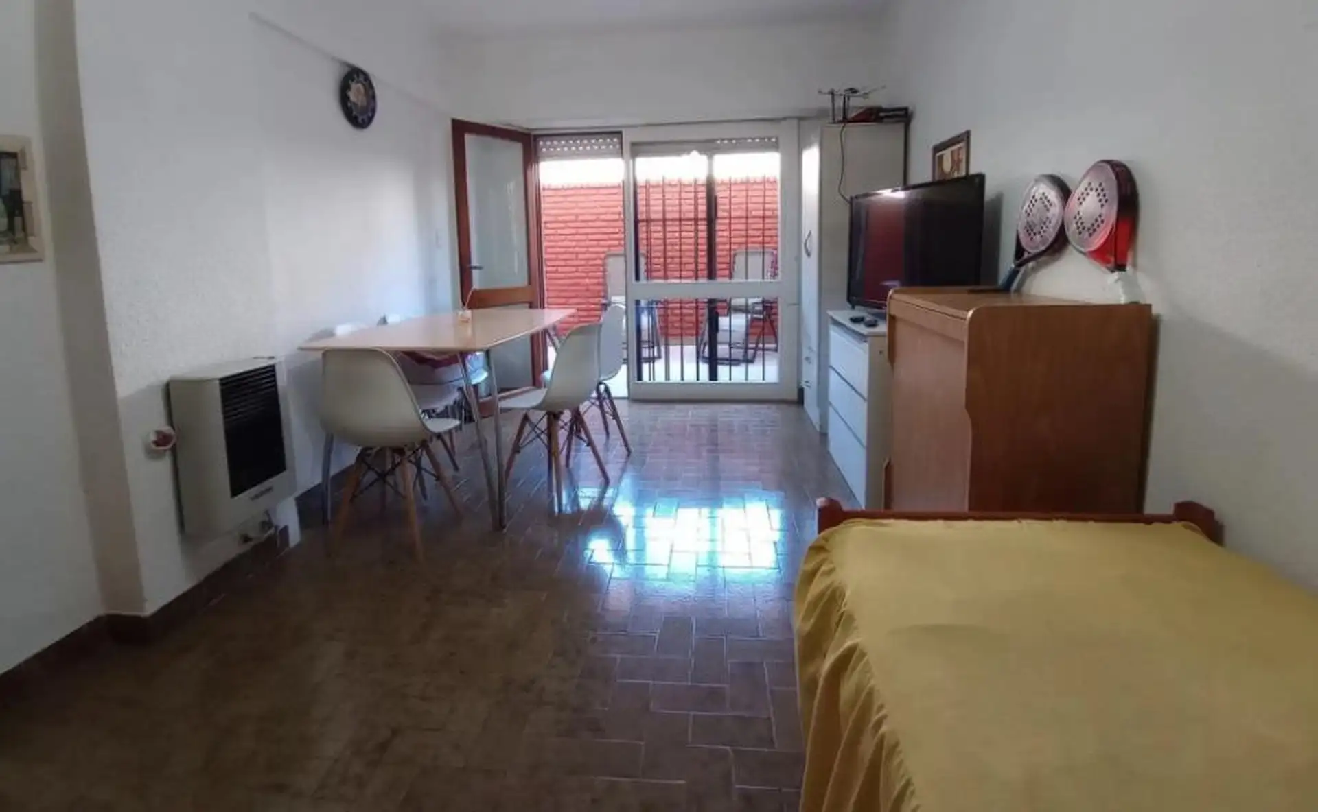 Venta - Departamento - 2 Ambientes - Punta Mogotes - Patio - Cochera - Apto Permuta
