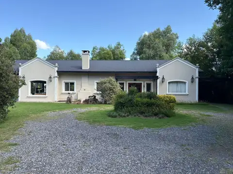 VENTA CASA 7 AMBIENTES + LOTE 2700 M2 GOLFERS