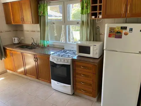 Casa 4 ambientes con 3 baños
