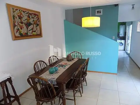 Depto Tipo Casa 3 ambientes con 2 baños