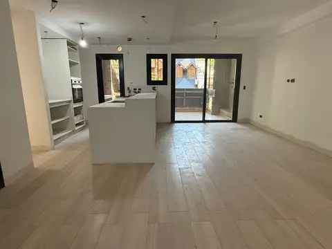 Bertres 500, Piso 2