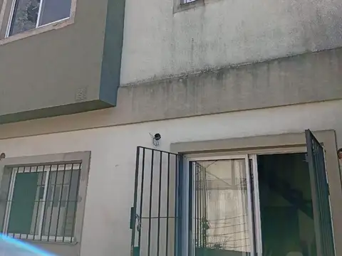 Depto Tipo Casa en Venta 5 años