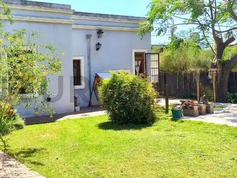 Venta Casa 4 amb Moreno con Pileta y Garage