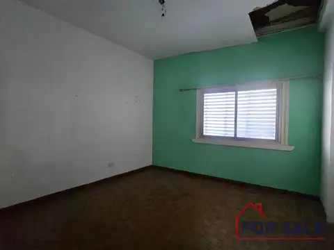 Depto Tipo Casa en Alquiler en Monte Castro, $ 750.000