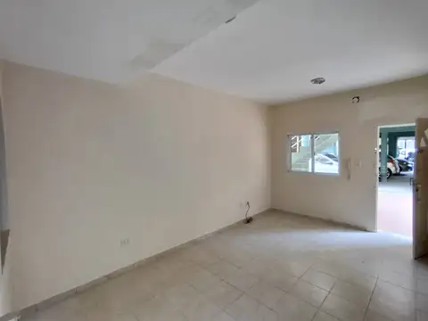 ARBO Y BLANCO 1300, Piso P.B.