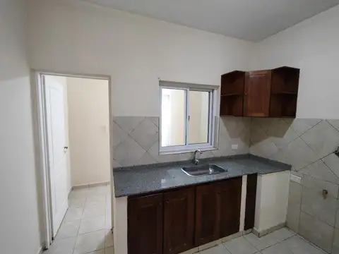 Departamento en Alquiler en Villa Centenario, $ 500.000