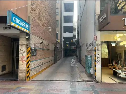 Venta de cochera en la ciudad de Mendoza.