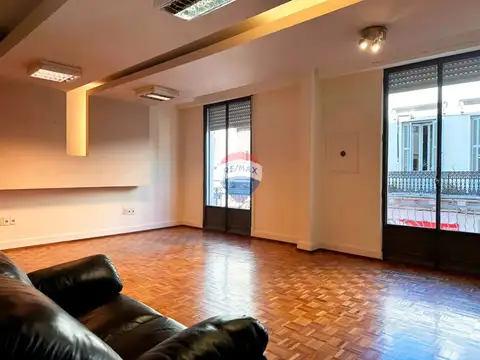 ALQUILER OFICINAS CIUDAD VIEJA PISO COMPLETO