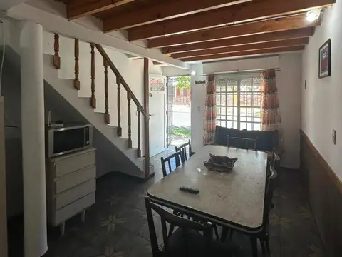 Depto Tipo Casa en Venta de 3 ambientes