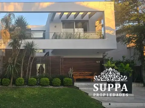 Casa en Venta de 4 dormitorios