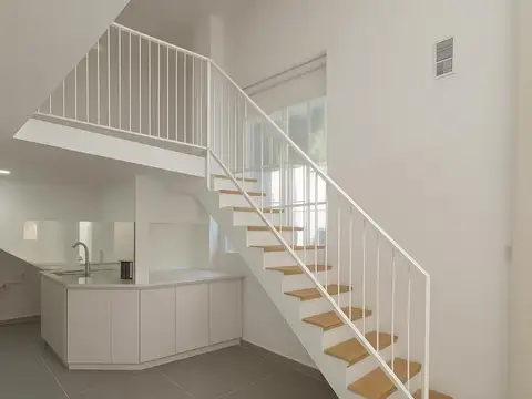 Venta - PH - 2 Ambientes - Loft - Luminoso - Reciclado - Sin expensas - Permuta - Santos Lugares