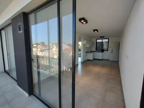 VENTA Departamento 3 ambientes a ESTRENAR - Balcon corrido -  Avellaneda