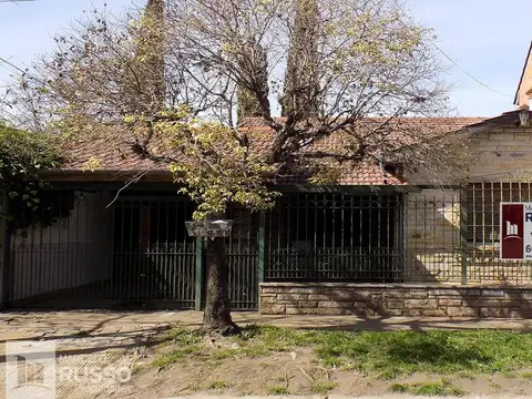 CHALET A MODERNIZAR – PQUE. JOHNSTON