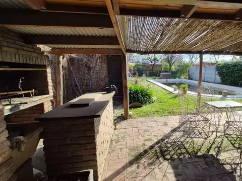 Casa en Venta con 1 cochera