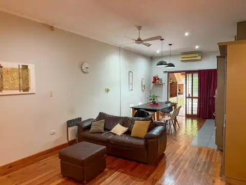 Casa 7 ambientes con 3 baños