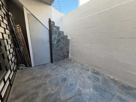 Depto Tipo Casa en Venta con 1 cocheras