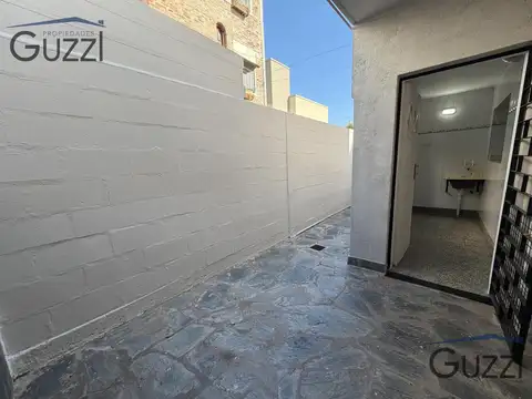 Depto Tipo Casa 2 ambientes con 1 baño