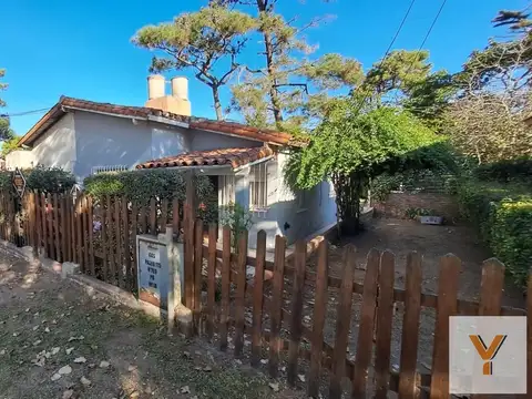 Casa 6 ambientes con 3 baños