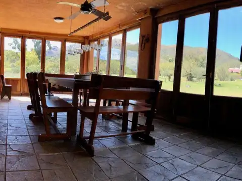 Chacra en venta - 4 Dormitorios 4 Baños - Cochera - 25.000Mts2 - Córdoba