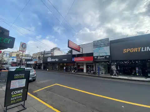 Avenida Rivadavia 18200