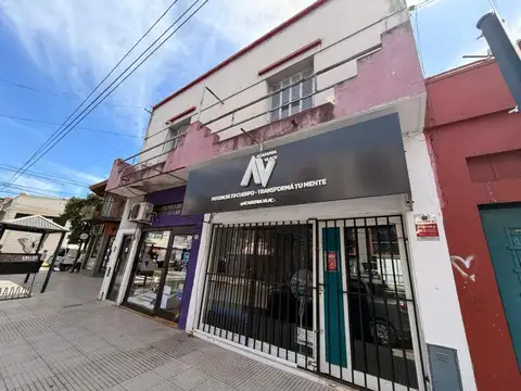 venta en block, 2 locales + Vivienda sobre calle H. Yrigoyen