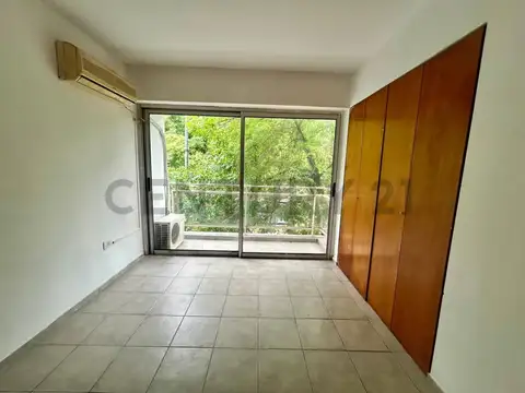 66 y 1 Plaza Matheu 100, Piso 0