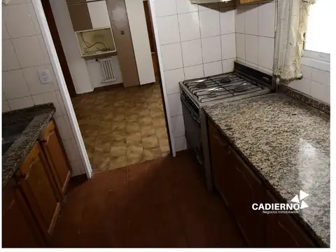 Departamento con balcón y vista lateral al río - Rosas 818