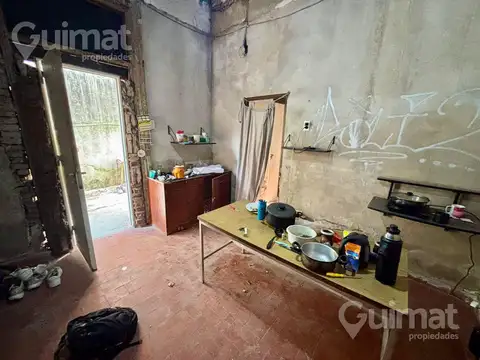 Casa en venta en calle Albania 4600 - IDEAL PARA CONSTRUIR SU HOGAR